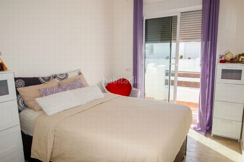 Foto 5359f018-87c1-47f1-9768-d5f4b86105ff. Apartament amb aparcament a Centro Estepona