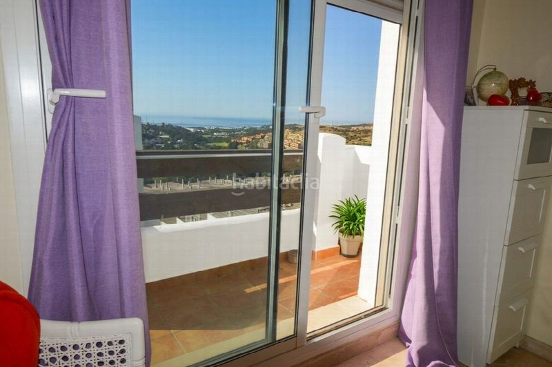 Foto 83efc097-5c0c-4400-b81b-2ecb2cd94cbe. Apartament amb aparcament a Centro Estepona