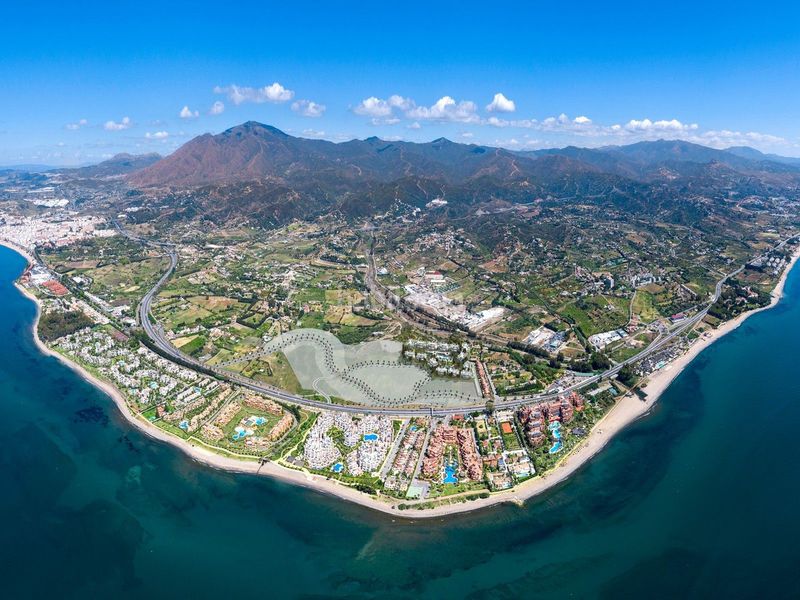 Foto 06cc15aa-df42-4b2d-adff-ad654699dfba. Apartament amb aparcament piscina a Parque Central Estepona