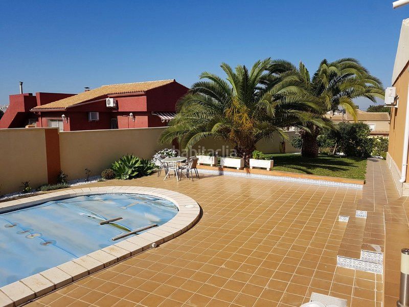 Foto 098ab1c2-074c-495e-8fcd-016150d25549. Casa a El Molino Torrevieja