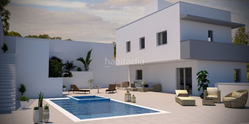 Foto 70f0842e-4b7b-4e22-b49c-02d05ea2ceb5. Casa amb aparcament piscina a Solymar Benalmádena