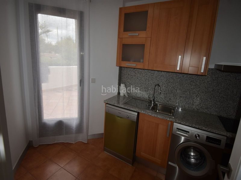 Foto 0eb01fa3-1fd3-4557-b2c6-489fc3a29a13. Apartament amb aparcament piscina a Parque Central Estepona