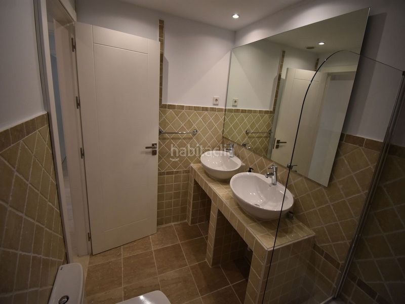 Foto bbbd5657-af78-49dd-9698-ed093cc020e6. Apartament amb aparcament piscina a Parque Central Estepona