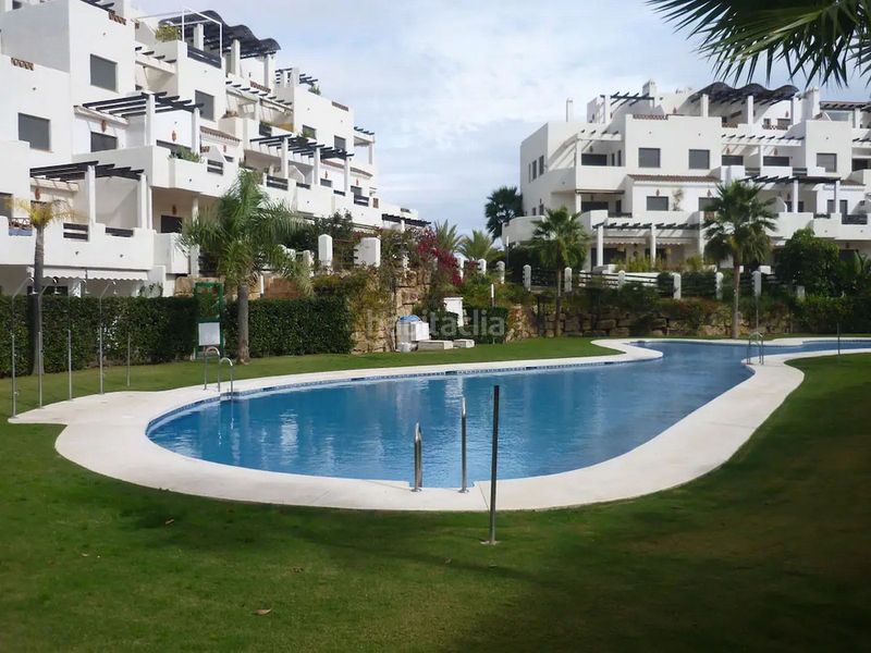 Foto ec658f3f-d7a1-461b-bd52-e19d4d31fdc0. Apartament amb aparcament piscina a Parque Central Estepona