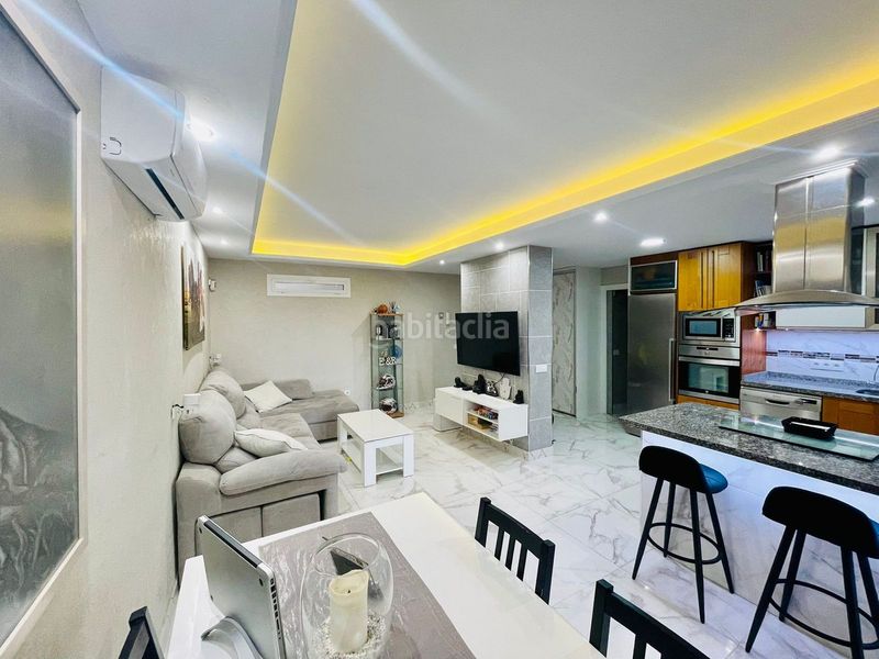 Foto 09b50e42-9b0e-4070-82e2-ae9a02a329ed. Apartamento en Centro Estepona