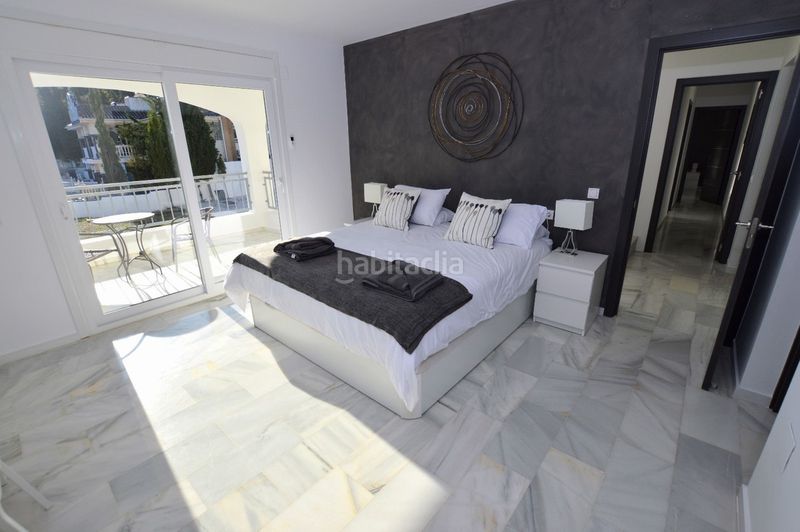 Foto 75a2ff31-16cb-4950-9fc6-39d07a6f425f. Casa amb piscina a Torremuelle Benalmádena