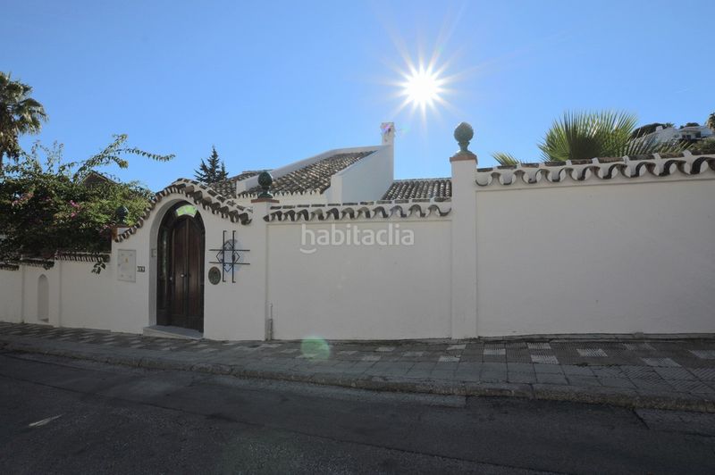 Foto 2ca04c02-ee7d-4673-8d0b-44576857bc05. Casa amb piscina a Torremuelle Benalmádena