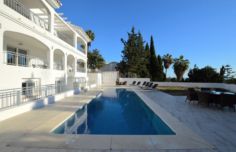 Foto b0e08fba-e1b3-4b0b-9cf9-624c57eb09c3. Casa amb piscina a Torremuelle Benalmádena