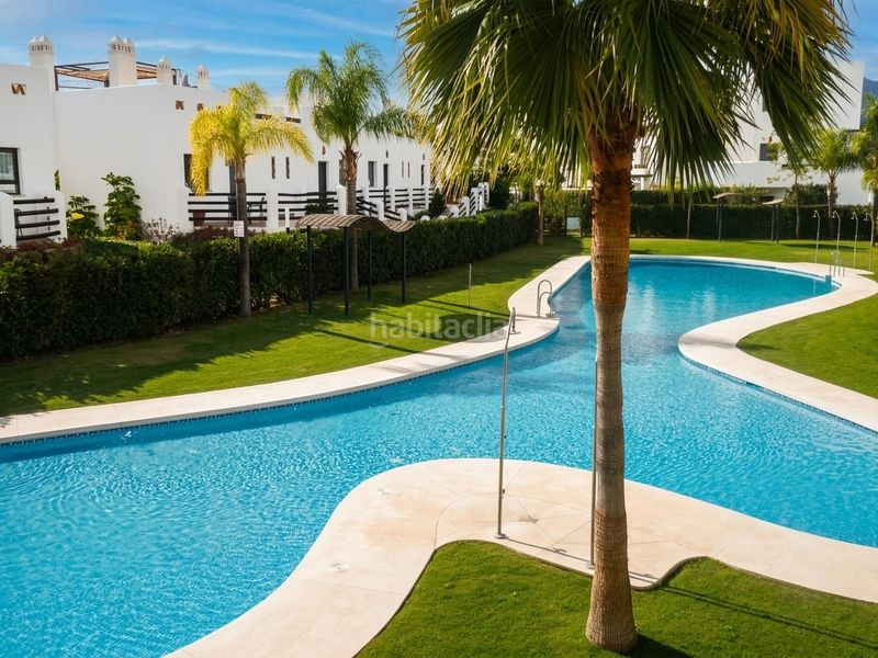 Foto 0e8e08fe-c77f-41e0-8537-8d6f3d7c4b84. Apartament amb aparcament a El Velerín Estepona