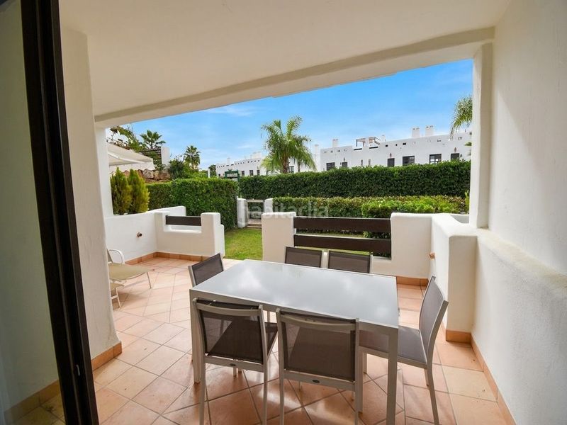 Foto 2961ad8e-373b-41ee-9847-8e5b2ab908ce. Apartament amb aparcament a El Velerín Estepona