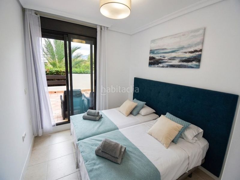 Foto 4367f9dc-1e7b-4a0b-b905-c22f789a5153. Apartament amb aparcament a El Velerín Estepona