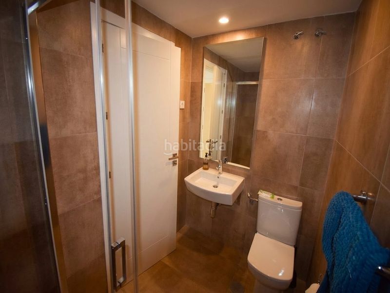 Foto 7374568b-3f1b-42e8-9763-d8ffc69a86d7. Apartament amb aparcament a El Velerín Estepona