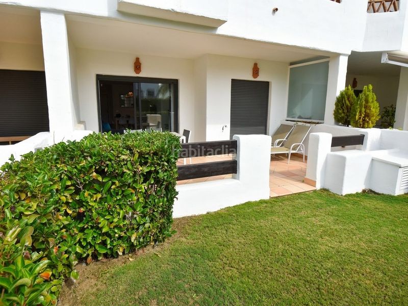 Foto 817d0896-bc44-4bd0-ab09-57e7a8d7812b. Apartament amb aparcament a El Velerín Estepona