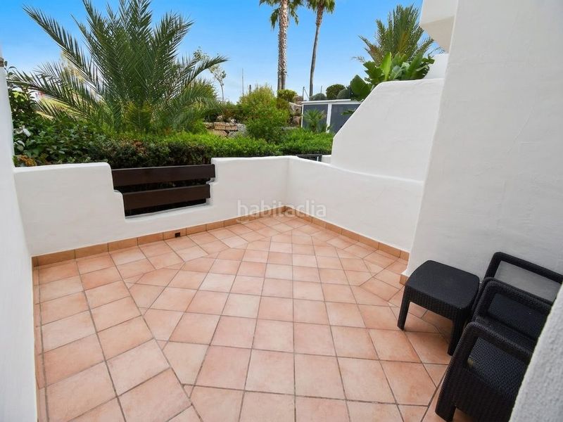 Foto a4774a9a-4e9b-4f1f-8c4d-b25c98d2f34c. Apartament amb aparcament a El Velerín Estepona