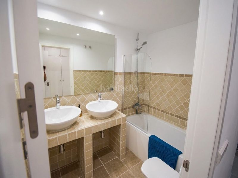 Foto abc79dac-c9fc-4dd5-bfd2-6c204e69209d. Apartament amb aparcament a El Velerín Estepona