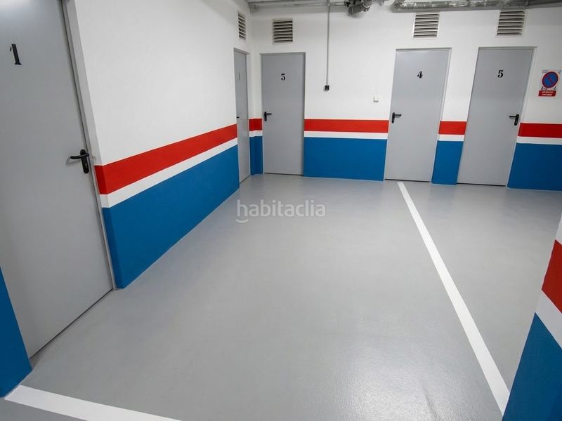 Foto bacbb269-7bf0-4345-85f5-6ad2cbdc08c3. Apartament amb aparcament a El Velerín Estepona