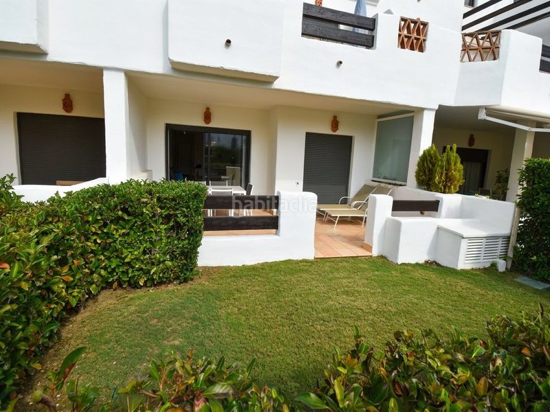 Foto dbd3c38b-6dfa-4fed-a0a5-e1b49ebda542. Apartament amb aparcament a El Velerín Estepona