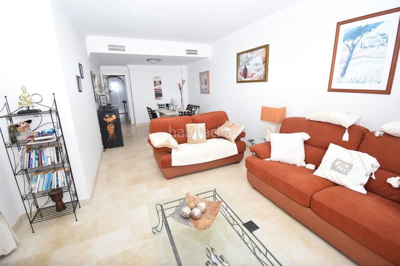 Foto 38141b45-99b0-4ef0-8f0c-daf318d353de. Apartament amb aparcament piscina a Santa María Marbella