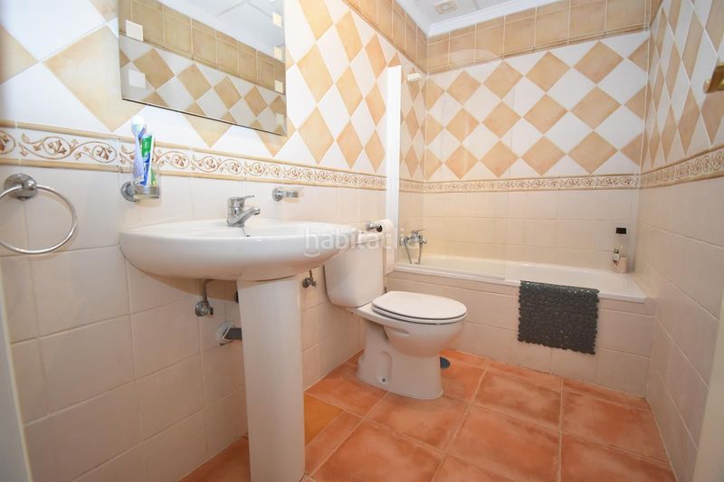 Foto d5446ebc-46a0-4ec1-951d-bd0e770fc3c7. Apartament amb aparcament piscina a Santa María Marbella