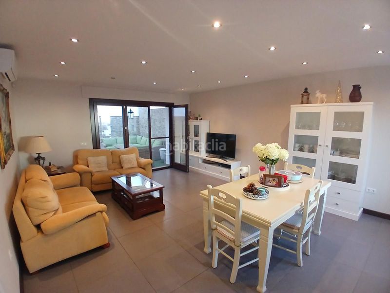 Foto 026cf434-ee96-4475-83dd-3c177c272592. Casa amb aparcament a Los Pacos Fuengirola