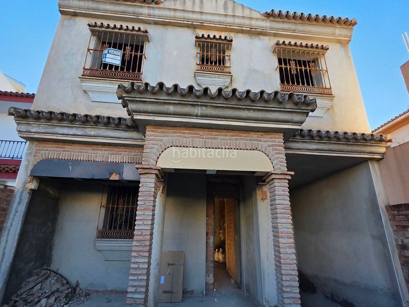 Foto d8073277-d05d-44f7-8ea6-f0c3b58e13b7. Casa amb aparcament a Los Boliches Fuengirola