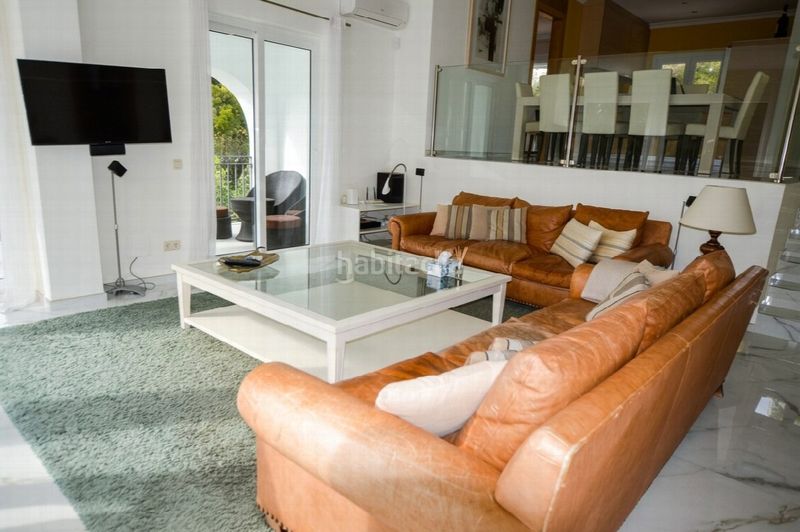Foto fc5fef59-86b8-4c36-b61b-5bd70acca5c1. Casa en Centro Estepona