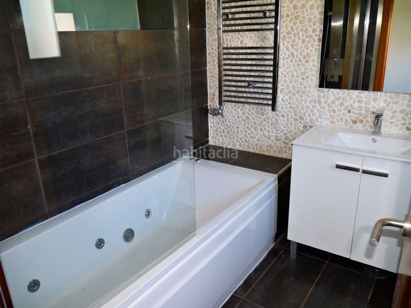 Foto 07830c04-3c2d-4691-b21b-534e0cd76061. Casa amb piscina a Centro Nerja