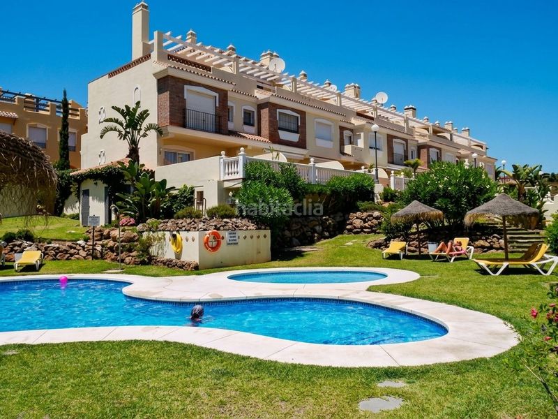 Foto 9e91133e-02c0-4807-98bc-d0776ea725a9. Casa amb piscina a Centro Nerja