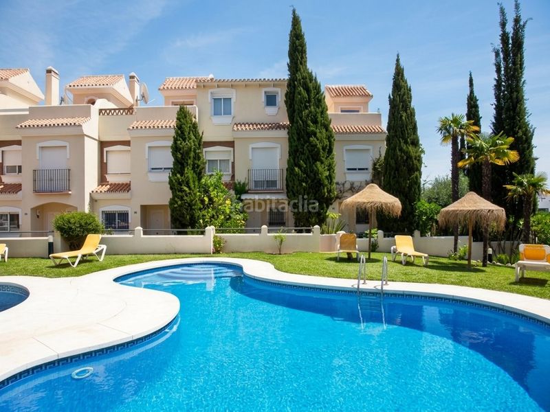 Foto a3beb14b-4964-4ee8-aa6e-47b777ec20cb. Casa amb piscina a Centro Nerja
