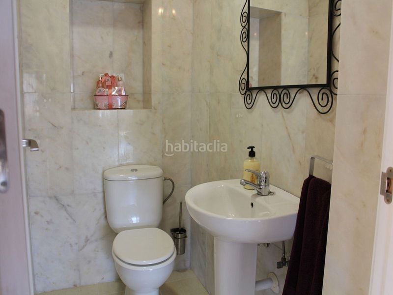 Foto fd77536c-fdc1-44f8-a695-3267b9269a9f. Casa en Centro ciudad Fuengirola