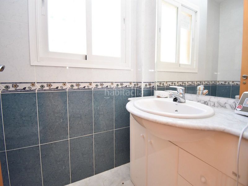 Foto 1e3b7f95-2645-4d1f-a238-463c2e28445f. Casa en Centro ciudad Fuengirola