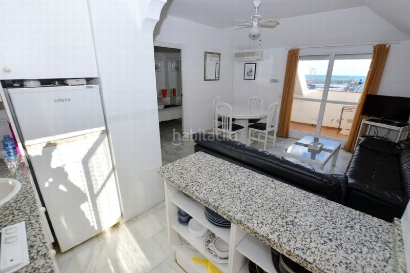 Foto 6d78cd3a-8ebf-444e-9902-4ef48ec1de46. Apartament amb piscina a Centro Nerja