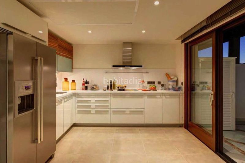 Foto 31a21f02-1a25-4015-9a82-9d0678a56fe5. Apartament amb piscina a Parque Central Estepona