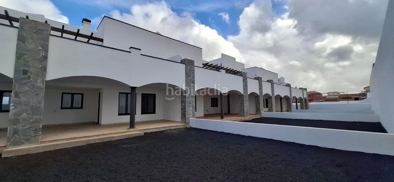 Foto 12a76d61-3882-488f-a65e-85b436663c0d. Apartament amb aparcament piscina a Corralejo Oliva (La)