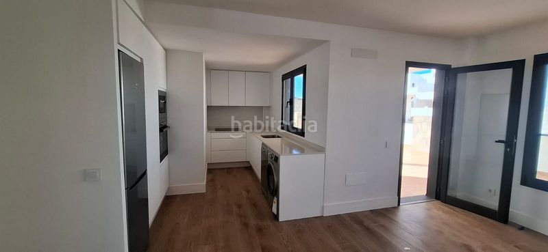 Foto 260624e4-bc13-4f81-b4eb-89c8108531a6. Apartament amb aparcament piscina a Corralejo Oliva (La)