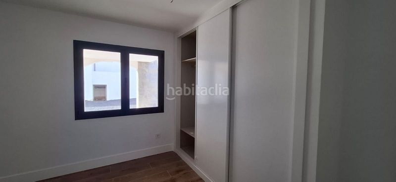 Foto 3cc4e360-d54f-42b0-80b2-694c99cbea6c. Apartament amb aparcament piscina a Corralejo Oliva (La)