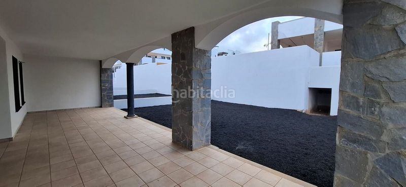 Foto b858ca94-0e26-4786-8bfc-cabc771be710. Apartament amb aparcament piscina a Corralejo Oliva (La)