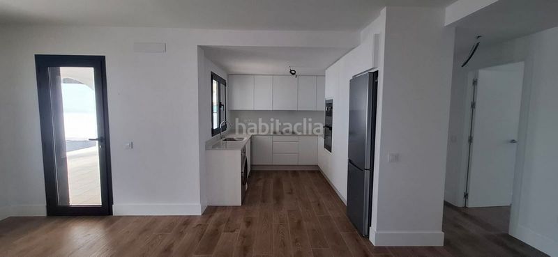 Foto c6e9e5dc-4a1f-4135-b349-9727c02a3dcc. Apartament amb aparcament piscina a Corralejo Oliva (La)