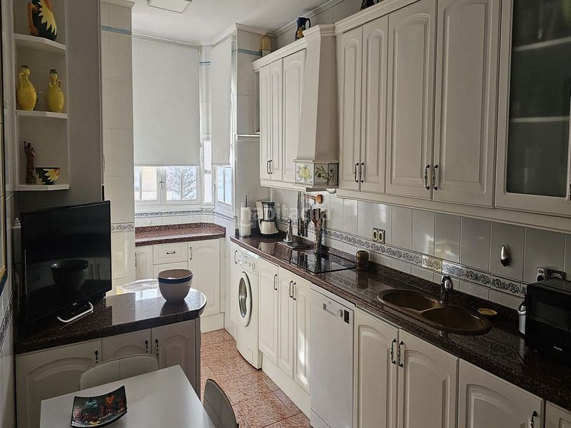 Foto 2cfbb709-b13c-4c0e-a5ed-51e6dc2fd0ba. Apartament amb aparcament piscina a Centro ciudad Fuengirola