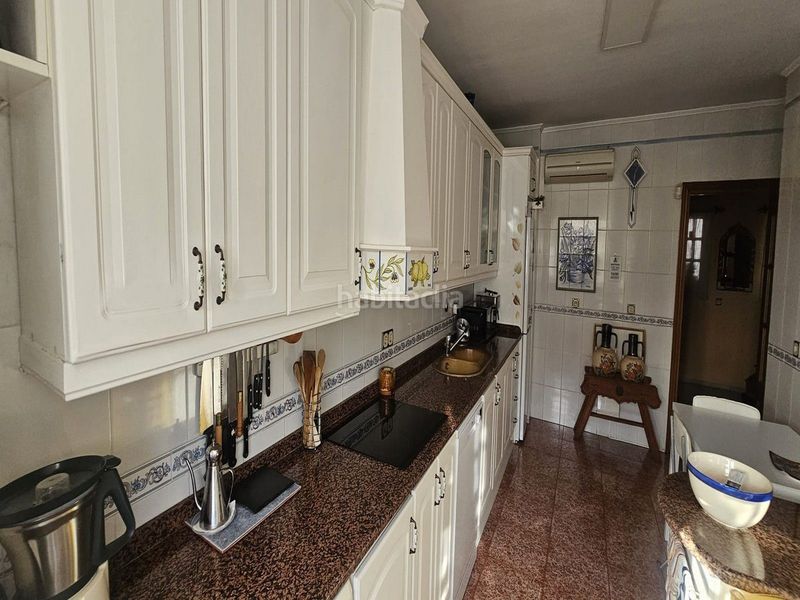 Foto 42ac1d40-4fe8-4ca3-a229-b7695b3c7ee8. Apartament amb aparcament piscina a Centro ciudad Fuengirola