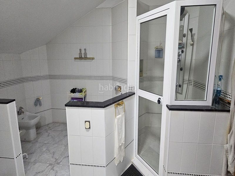Foto a5aa2d5d-79eb-4680-a9cf-8c88265f4649. Apartament amb aparcament piscina a Centro ciudad Fuengirola