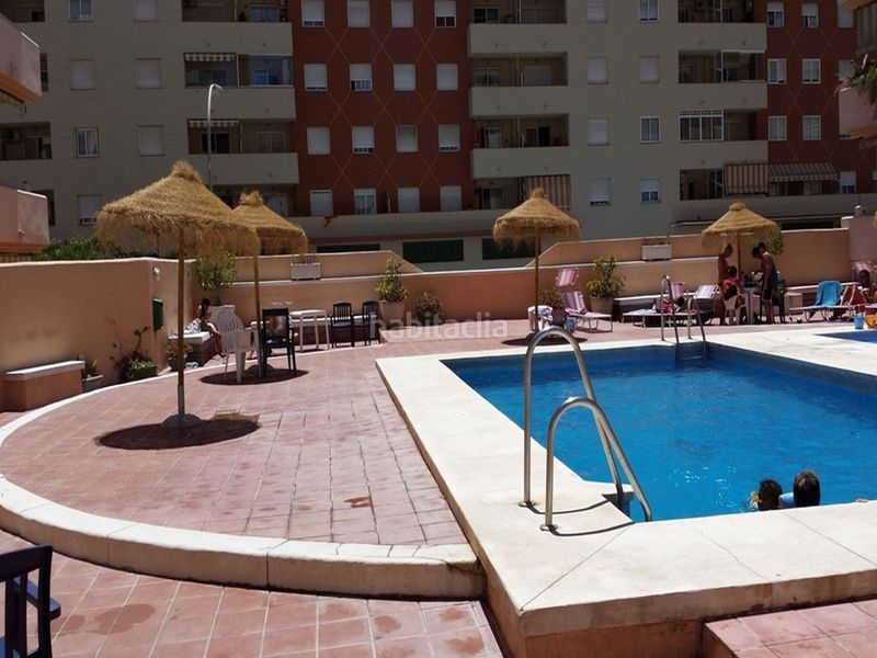 Foto d98e7361-c6ac-4a2f-b8bf-ac89a4e8f743. Apartament amb aparcament piscina a Centro ciudad Fuengirola