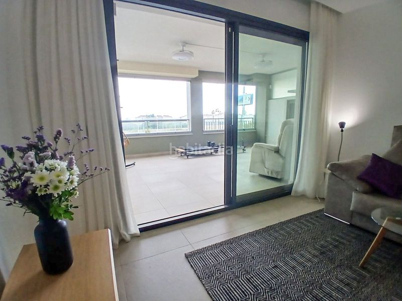 Foto 905db32a-7df3-43a1-aea0-4511d8293f89. Apartament amb aparcament a marina de Casares Casares
