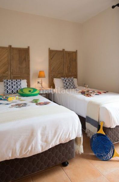 Foto a895f362-4deb-4228-9cec-ccf56b3d2a59. Casa amb piscina a La Oliva pueblo Oliva (La)