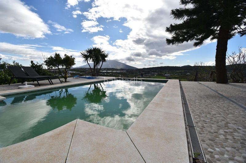 Foto 0f6acd65-b6e6-44de-a061-c1f4b876c8f2. Casa amb aparcament piscina a Coín