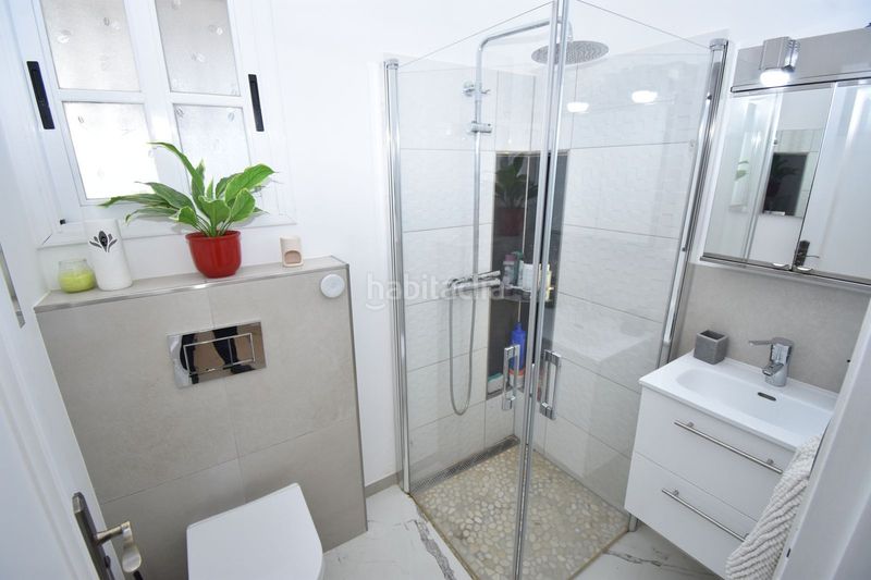 Foto 6516052b-3cdc-4669-838e-9a365c298e95. Casa amb aparcament piscina a Coín