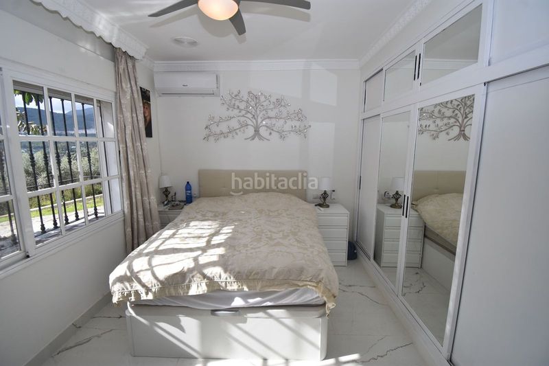 Foto 8ccf4e65-92f6-4207-8a06-9e6c4c3881d3. Casa amb aparcament piscina a Coín