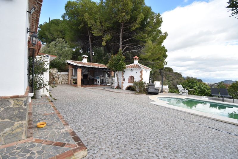 Foto 9b24d97f-5ed3-4a0a-9d7d-2b90e48abebc. Casa amb aparcament piscina a Coín