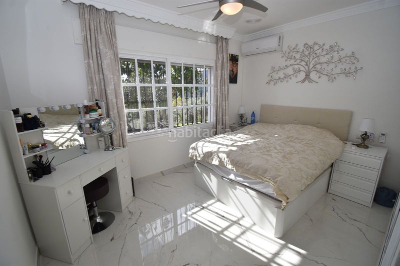 Foto af404446-1d49-4aa0-b414-2e65dbf533cd. Casa amb aparcament piscina a Coín