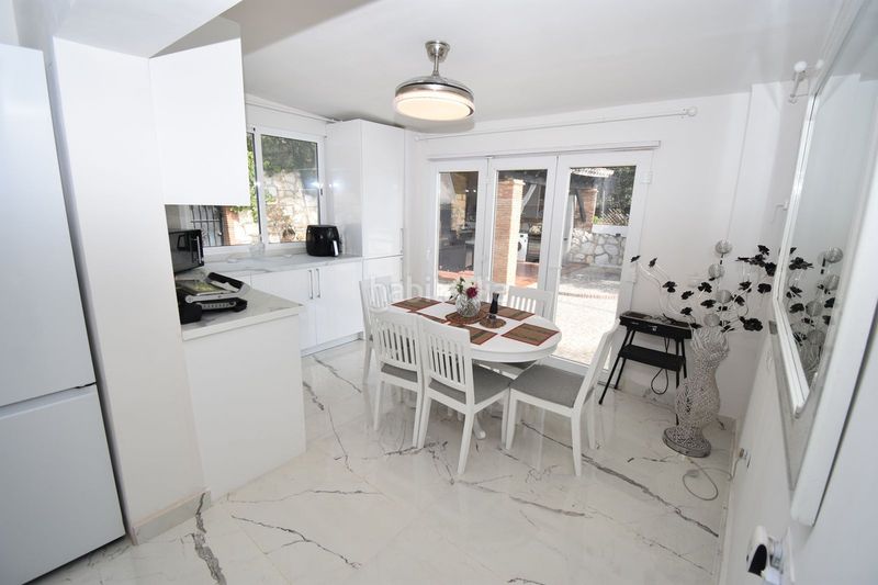 Foto c2ef0b11-a3cd-44b8-a943-442e617a0ba0. Casa amb aparcament piscina a Coín